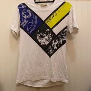 Unique Versace jeans tee shirt